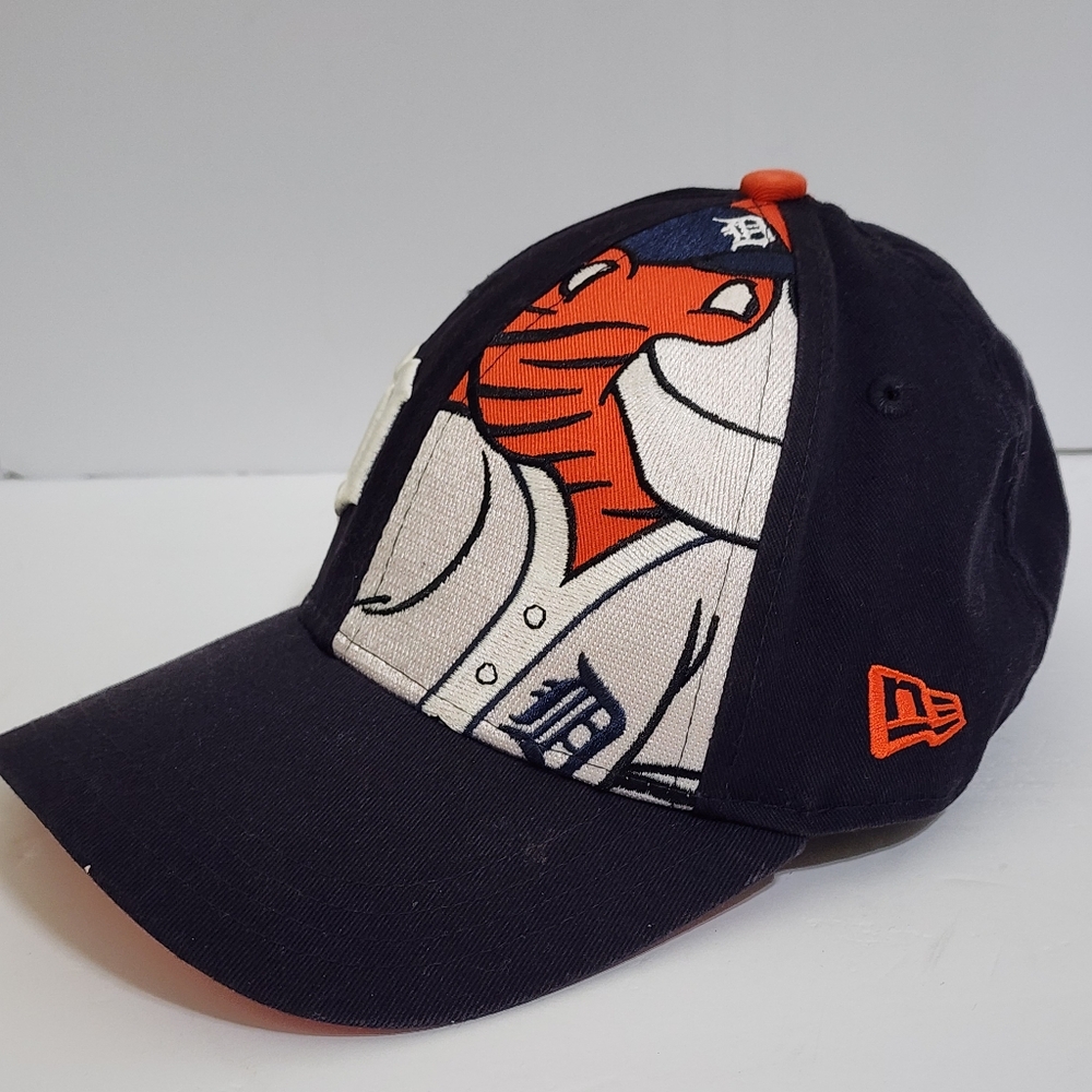 New Era 9FORTY‎ Black and Orange Cap